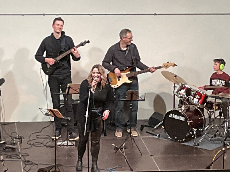 Popband "Kellerlärm"