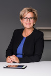 Pressefoto-hoch-Staatsministerin-Barbara-Klepsch.jpg